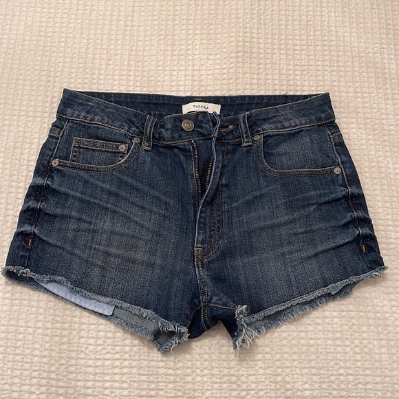 Talula jean shorts, great condition - Picture 1 of 3